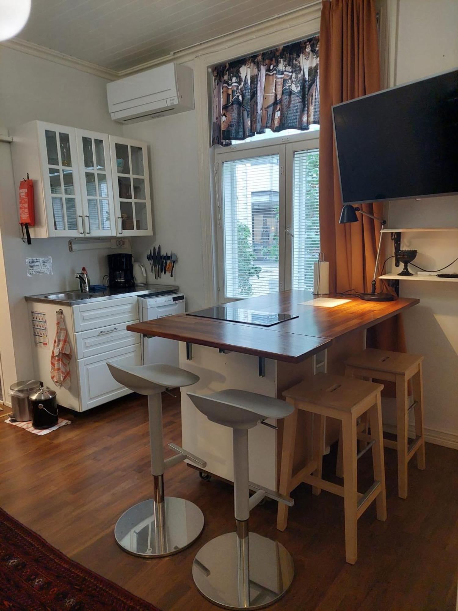 Remontoitu Asunto Vanhassa Talossa - Renovated Apartment At The Heart Of Turku Dış mekan fotoğraf