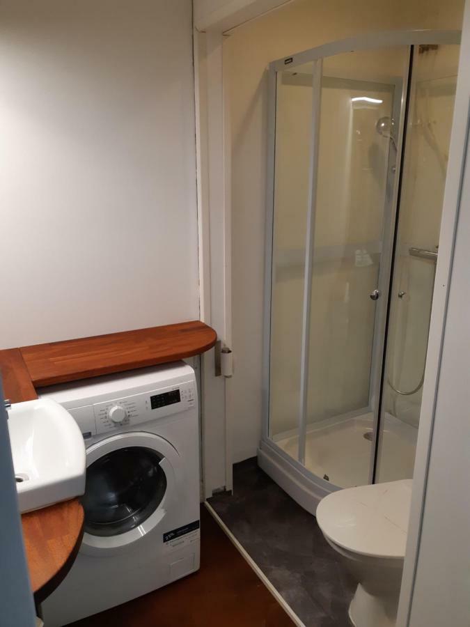Remontoitu Asunto Vanhassa Talossa - Renovated Apartment At The Heart Of Turku Dış mekan fotoğraf